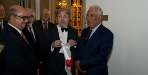 Francisco George toma posse como 24.º presidente nacional da Cruz Vermelha Portuguesa
